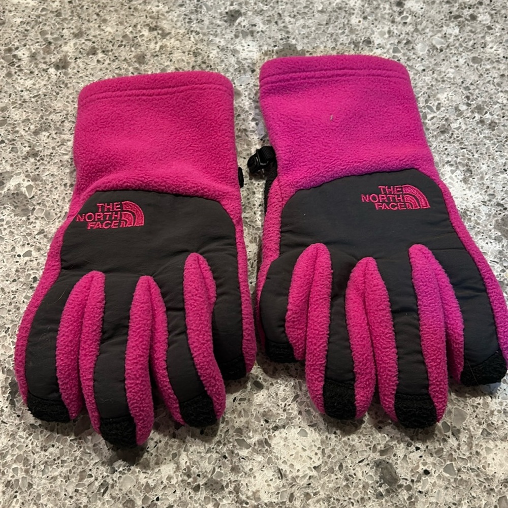 The North Face Girls gloves large pink fleece